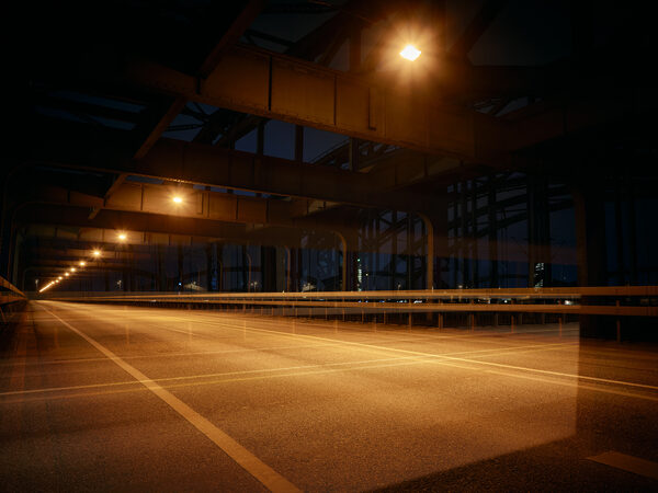 <b>THILO SICHENEDER</b> : presents ‘The Bridge’, personal work with the McLaren 720S in the lead role