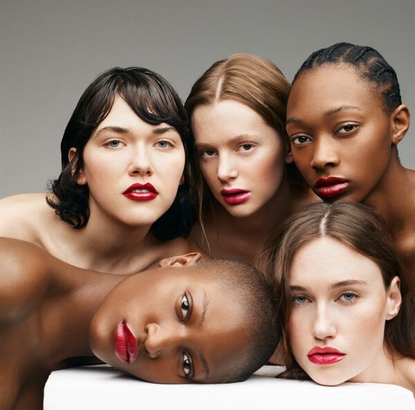 <b>RANKIN</b> photographs ‘Make Up Your Mind’ - the <b>GUERLAIN Beauty Special </b>for the Community Issue of British <b>HUNGER MAGAZINE</b> on GoSee NEWS