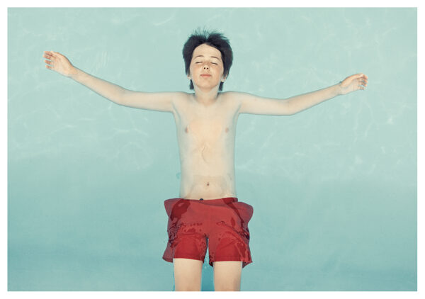 Vernissage ‘<b>LIKE BIRDS</b>’ in Hamburg and Berlin for the <b>release</b> of the namesake<b> photo book at</b><b> Hatje Cantz</b> – photographer&nbsp;<b>SVEN JACOBSEN</b>&nbsp;looks forward to seeing you !