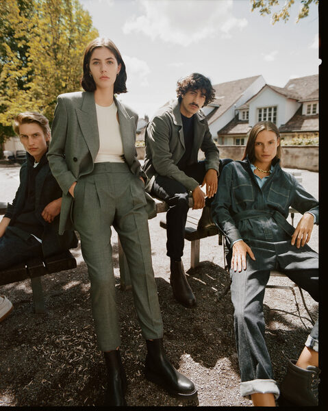 James Harvey Kelly fotografiert für <b>WINDSOR </b>-&nbsp;Hair &amp; Makeup Bianca HARTKOPF, Styling Jana KRENTZLIN, beide Artists c/o<b> NINA KLEIN AGENCY</b>