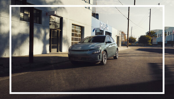 <b>HYUNDAI KONA</b> Special von <b>M&amp;P CURTET c/o SEVERIN WENDELER</b> für HYUNDAI USA und Innocean USA