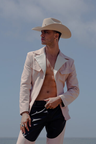 <b>LOUISA MODELS</b> : CHANEL X SÉDUCTION MAGAZINE, Beauty Special for VOGUE ARABIA, cover story with<b> JESSIANN GRAVEL LACHOWSKI for ELLE Kazakhstan</b>, L'OFFICIEL LITHUANIA, ARAN BUENO for KALTBLUT MAG, and the L'OFFICIEL LIECHTENSTEIN first issue