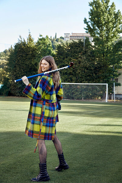 Model Henirke Dietershagen c/o Iconic in 'play it preppy!' für <b>BURDA </b>- fotografiert von <b>Brita SÖNNICHSEN c/o NERGER M&amp;O</b> in Italien, Styling &amp; Produktion Anja Shahinniya, Hair &amp; Makeup Nini Nielson