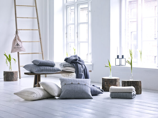 <b>CARE BY ME</b> – <b>Lars RANEK c/o STILLSTARS</b> photographs the campaign for the Danish brand which designs sustainable clothing, furnishings and accessories – all while supporting women in India and Nepal