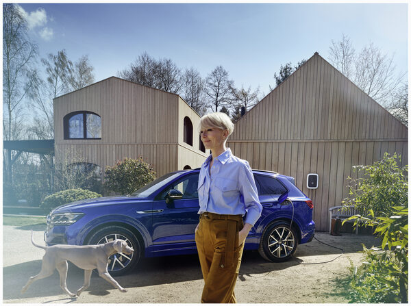 <b>VOLKSWAGEN Hybrid</b> Kampagne - fotografiert für die Agentur&nbsp;Scholz &amp; Friends&nbsp;von <b>Leila &amp; Damien DE BLINKK c/o EMEIS DEUBEL</b>