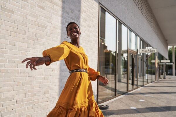 <b>Leo ROHRSETZER c/o BIRGIT STÖVER ARTISTS</b> photographs the Summer 2022 campaign for <b>OUTLETCITY Metzingen</b>