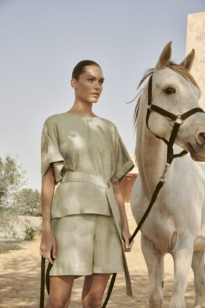 ‘Natural Sensations’ – <b>BRODYBOOKINGS</b> presents you model <b>Marion PASCALE in the HANRO Spring/Summer 2022</b> <b>collection </b>in photos and film