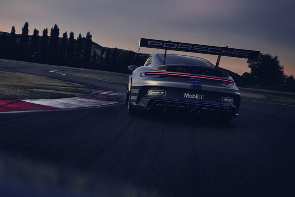 <b>STEFAN EISELE POSTPRODUCTION</b> takes matters into his hands on commission for the creative agency KEKO for the <b>PORSCHE 911 GT3 CUP</b>