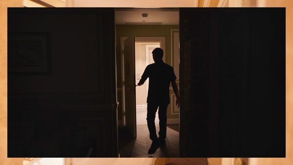 <b>FELIX EISENMEIER</b> photographs the employer branding campaign for the renowned <b>SACHER HOTELS</b>, famous for their cake and one of the best addresses in Austria