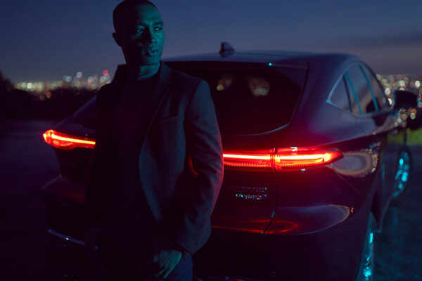 <b>TOYOTA</b> VENZA NIGHTSHADE - Photography by <b>Anton Watts c/o Severin Wendeler</b>