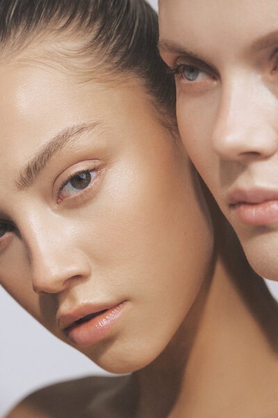 'Skinstories' - Beauty Editorial von <b>SALLYHATESWING </b>im <b>LATEST MAGAZINE</b> mit Hair &amp; Makeup von <b>Melanie BULU c/o NINA KLEIN</b>