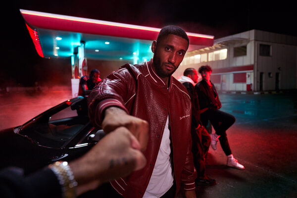 <b>TIPICO campaign </b>by Pascal Kerouche for Deepblue Networks AG with post production by <b>RETOUCHED STUDIOS</b>