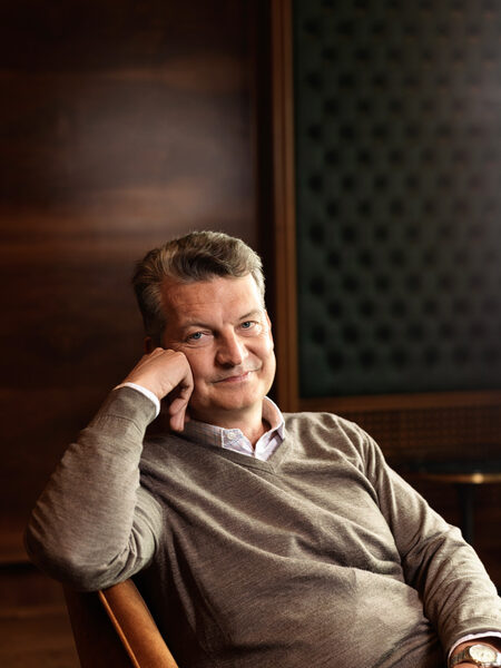 Das <b>Zürich Film Festival </b>feierte den Film<b> 'Im Westen nichts Neues' </b>- <b>Serge HOELTSCHI c/o&nbsp;KRISTINA KORB </b>fotografierte den Cast, die Portraits für Euch auf GoSee.News