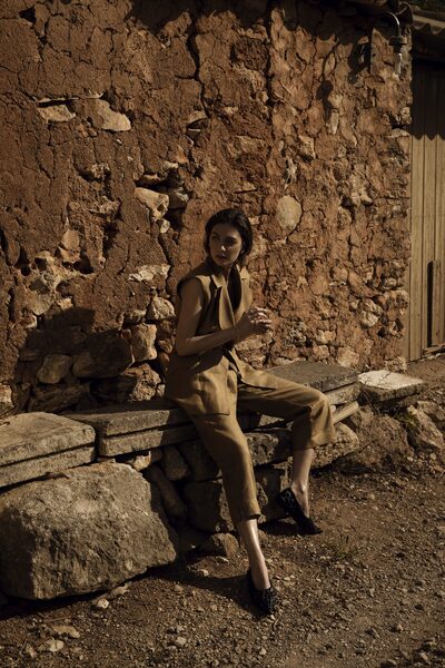 <b>SPIRIT ICONS DENMARK</b> - Nordic simplicity paired with sparkling stones, the campaign photographed by <b>UWE KOERNER</b> in Majorca