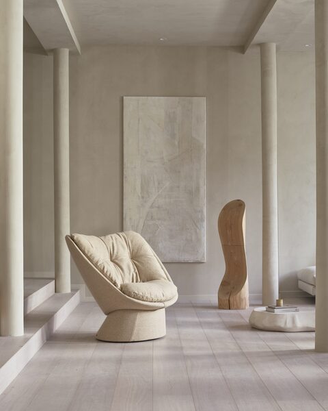 <b>MONTIS - Modern Dutch Designs</b>, photographed by Jeroen van der Spek with set design and prop styling by Cleo Scheulderman, both artists c/o&nbsp;&nbsp;<b>STILLSTARS</b>