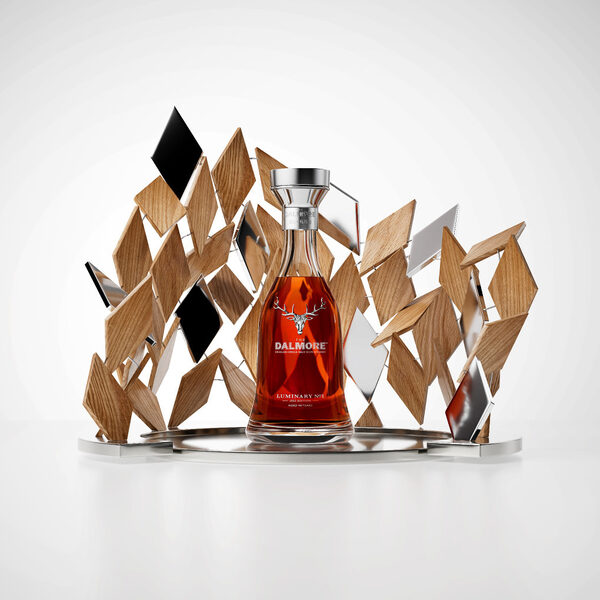 <b>DALMORE </b>Highland Single Malt Scotch Whisky - with CGI bottles and an animation by <b>Simon DANAHER c/o VISUALEYES ARTISTS</b>