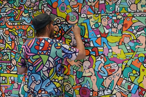 <b>ART ACT</b> : <b>Hyper-realistic for HYUNDAI</b>, the book ‘Alfred Elephant Since 1932’ nominated for the German-French Youth Literature Award, the first #NFT collection of DekaBank and ‘ART OF FREDINKO’– plus NEW entry storyboarder Kai