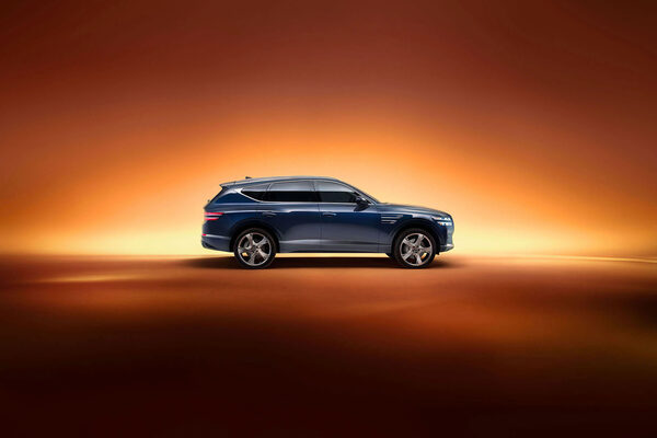 <b>‘Luxe is in the details’ </b>- <b>GENESIS </b>campaign by <b>Simon PUSCHMANN c/o UPFRONT</b> for Innocean USA and Genesis Motor America
