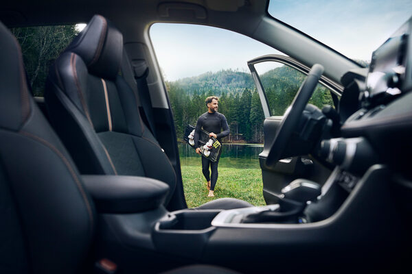 <b>TOYOTA RAV4 ADV</b> - the hybrid SUV built for all roads. Campaign retouched by <b>THE KLUBHOUSE</b> for The&amp;Partnership and Toyota Motor Corp.