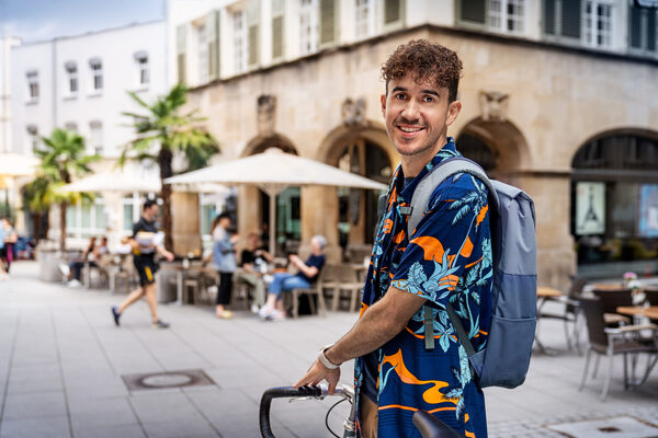 <b>ENBW ‘Job Change’ - </b>employer branding campaign by <b>Rasmus KAESSMANN c/o NEUBAUERSCHWARZ</b>