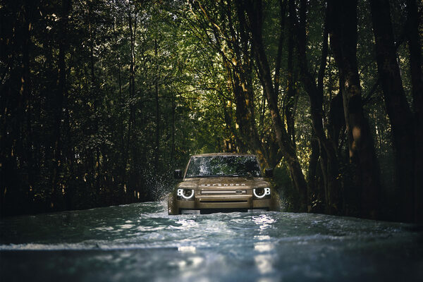 INTO THE WILD IV ! <b>LAND ROVER EXPERIENCE</b> in the woods ... the platform for off-road fans, with photos by <b>Torsten KLINKOW c/o SEVERIN WENDELER</b>