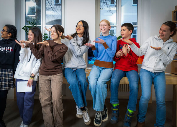 <b>FARNING </b>Programming School in Munich with advertising motifs by <b>Sabine DÜRICHEN c/o KRISTINA KORB</b>