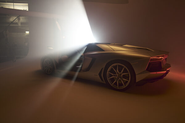 <b>MAGNUS WINTER</b> presents the <b>LAMBORGHINI AVENTADOR</b> on GoSee