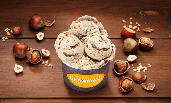 ‘Gelato de Luxe’ – <b>STUDIO HACKENBERG c/o DOUBLE T </b>photographs ice cream for&nbsp;<b>HOFGUT by</b> <b>GIOVANNI L.</b>