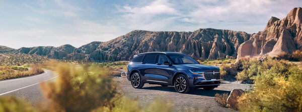 <b>Photographer &amp; Director JEFF LUDES </b>stages the all-new <b>LINCOLN Nautilus </b> for Hudson Rouge – and we have the film on GoSee