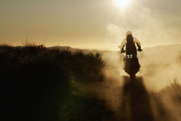 <b>CONTINENTAL MOTORBIKE TIRES </b>campaign in action-packed photos by<b> Tobias SCHULT c/o EMEIS DEUBEL</b>
