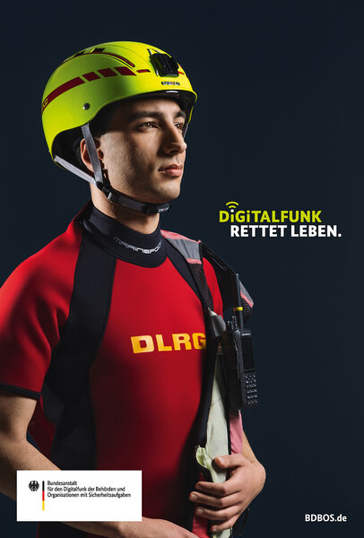 <b>DARIUS RAMAZANI</b> photographs strong portraits of first responders for the<b> ‘Digital Radio Saves Lives’&nbsp;awareness campaign </b>by familie redlich AG