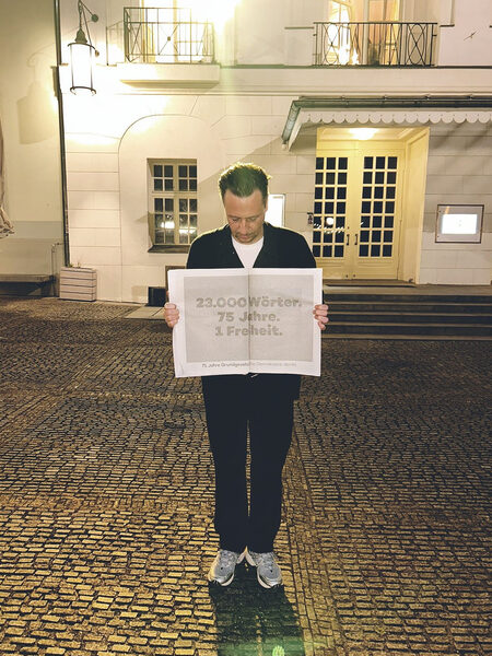 <b>DARIUS RAMAZANI</b> presents an eye-catching typography campaign <b>to commemorate 75 years of German Basic Law</b> in Berlin
