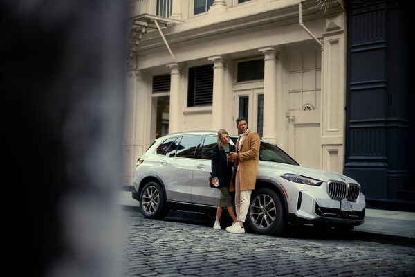 <b>‘Take Me Somewhere’</b> – a stills and motion project with the BMW X5 in the lead role, captured by <b>DANIEL HARTZ</b> in New York City