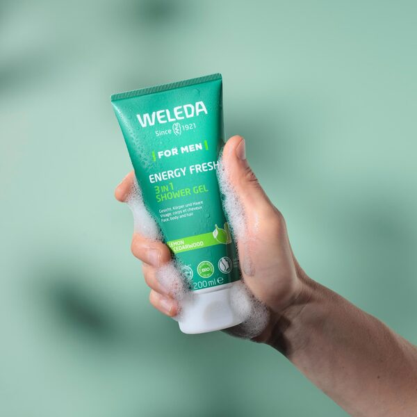 NEW at GoSee is <b>JANIK GENSHEIMER, </b>stills &amp; architecture, Freiburg; and we present you his For Men shower gel stills campaign for <b>WELEDA</b>