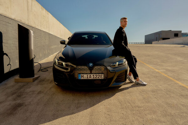 <b>BMW 4 Series </b>with campaign stills by <b>Lars BORGES c/o EMEIS DEUBEL</b> for Tony Petersen Film