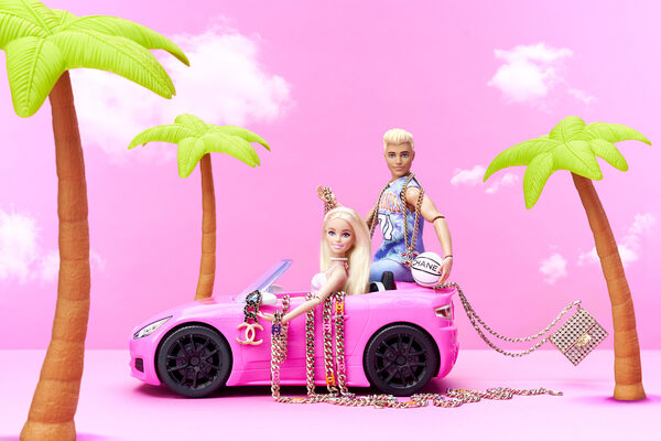 ‘Come on, Barbie, let's go shopping’ - <b>Wolf-Dieter BÖTTCHER c/o STILLSTARS</b> photographed Barbie Glam for <b>GLAMOUR magazine</b>