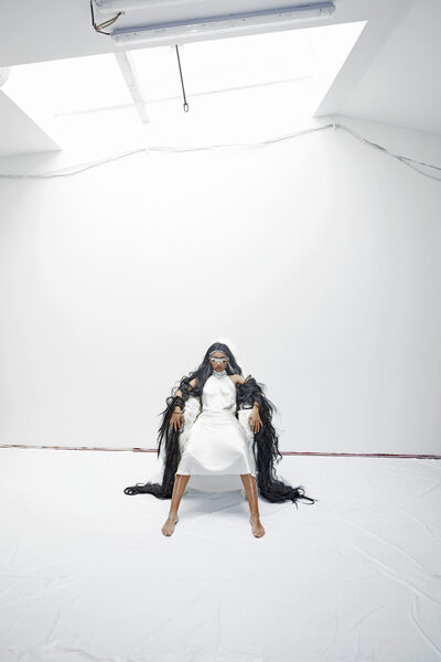 SHOTVIEW : FAZ Special 'Winter Fashion as Light as Snow', DJane ZENGXRL for FRÄULEIN MAG, Younes Zarou for FORBES 'Under 30' List, Art Direction for the WILLY CHAVARRIA A/W 25 Show in Paris, Styling for SONGZIO A/W 25, Actress Lisa-Marie Koroll for ZOO M…