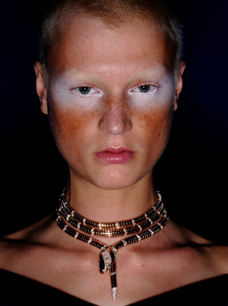 <b>SHOTVIEW ARTISTS MANAGEMENT : LOUIS VUITTON Special</b> -- PLUS : John Malkovich Portraits, Alejandro Speitzer by Jess Cuevas, PROPOS Journal SS25, Puma Cover-Story for SLEEK Magazine, MIXTE Magazine SS25 .... and in XXL at <b>UPDATE-25-BERLIN</b>