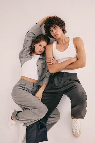 Zeitlose Eleganz für jeden - <b>Ariane LINDHORST c/o LIGAWEST</b> stylt unisex für <b>ROSSI PANTS</b>