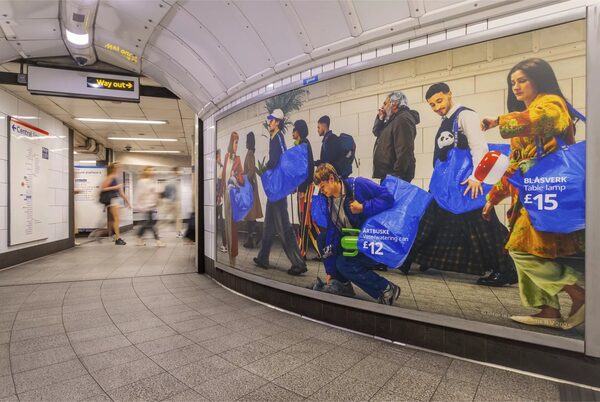 'Bag To Rule Them All' – <b>Iconic IKEA Campaign</b> for London Store Opening by <b>Peter FUNCH c/o EMEIS DEUBEL</b>