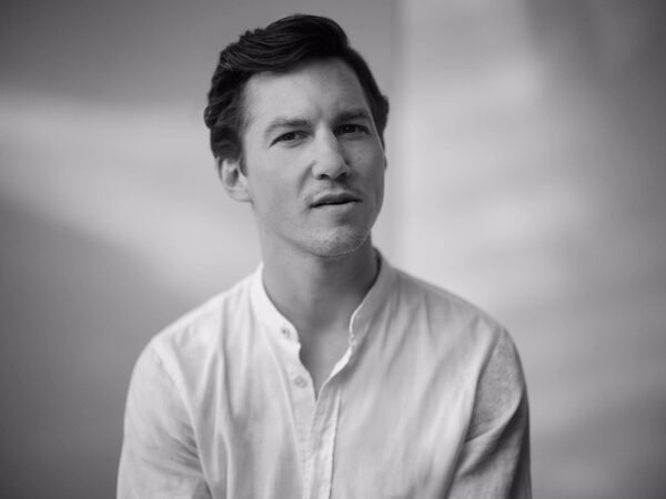 'Men, we have a problem.' - <b>Tobias SCHULT c/o EMEIS DEUBEL</b> directed the awareness spot for the <b>"Men Against Cancer" campaign</b>