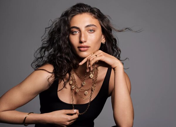 LGA MANAGEMENT : Beauty-Kampagne für RHODE -- PLUS: Album-Artwork für JOY CROOKES, Schauspieler Pierre Niney in der DECICATE Coverstory, 'Inner Beauty'-Spot für CANALI, THE KOOPLES HW '25 Part II, André Balazs im INTERVIEW Mag, PANDORA Talisman 2, ....