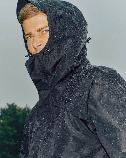 <b>LGA MANAGEMENT</b>&nbsp;: <b>Kate Winslet X PORT MAGAZINE&nbsp;</b>-- PLUS: DE BEERS, STONE ISLAND GHOST x New Balance 574 AW25, BRITISH VOGUE X Dr Anne Weaver, HTSI x TOM CRAIG &amp; DIE ZEIT Special