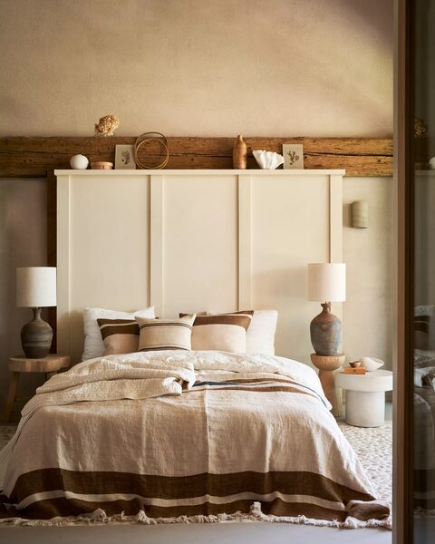 Modern Country Living für das Magazin VT Wonen - fotografiert von Jeroen van der Spek mit&nbsp;Interior Styling von Cleo Scheulderman, beide Artists c/o&nbsp;STILLSTARS