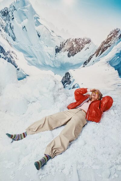 Tavinho Costa photographs for FALKE - also present in the snowy chaos are Elena Köhler (Hair &amp; Makeup) and Salome Ebken (Set Design), both artists c/o LIGAWEST