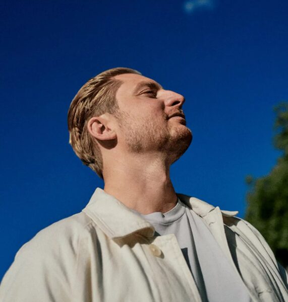 Enjoy the Sun. Daylong™ – Studio Marco Bienek on the Swiss sunmilk campaign &amp; interview on GoSee