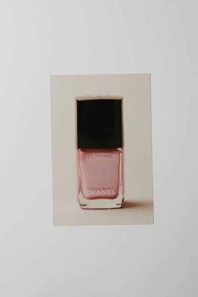 Beauty with Chanel – Personal Project by Still-Life Photographer Pascale Weber