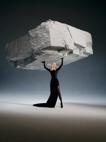 Pascal Schonlau photographs Tamta for Le Mile #40 – between portraiture, CGI and digital sculpture
