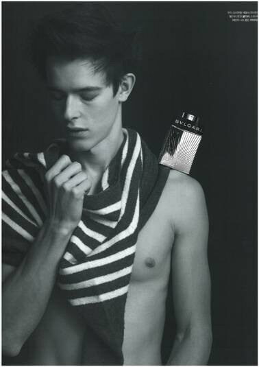 <b>Viva Models</b> : Kirill VASILEV for L’OFFICIEL HOMMES, Daisuke UEDA for D&amp;G, Top Ryan BARRETT for VERSACE, Bastian THIERY for YSL and Angus LOW for LANVIN