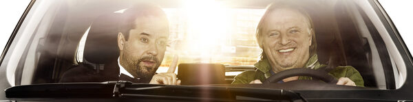 <b>Saatchi &amp; Saatchi</b> : der 45 Sekünder für den TOYOTO YARIS HYBRID featuring Axel Prahl und Jan-Josef Liefers feiert Premiere auf GoSee